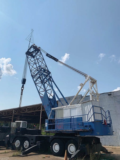 LORAIN MOTO-CRANE, MODEL: MC-115, 35' BOOM WITH 3-LEG CABLE SLING, 230K LBS. LIFTS CAP, HOURS N/A,