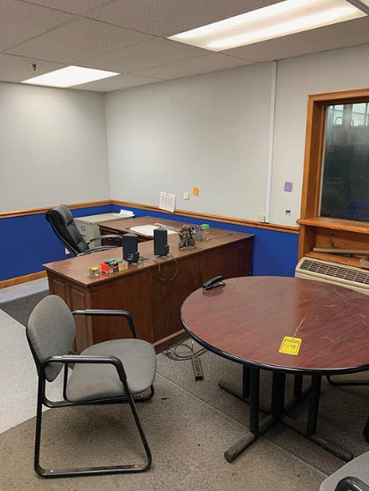 CONTENTS OF OFFICE INCL. DESK CHAIRS AND CONFERENCE TABLE