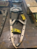20'' TWO LEG FLYWHEEL PULLER
