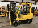 *LOCATED IN OH* 2007 HYSTER 6,000-LB FORKLIFT, MODEL: S60FT, LPG, Solid TIRES, 3-STAGE MAST, SIDESHI