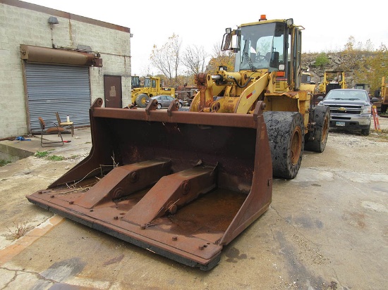 1989 CATERPILLAR 950F SERIES II WHEEL LOADER, SOLID TIRES, 119'' BUCKET, S/N 5SK0, 3116 ENGINE S/N