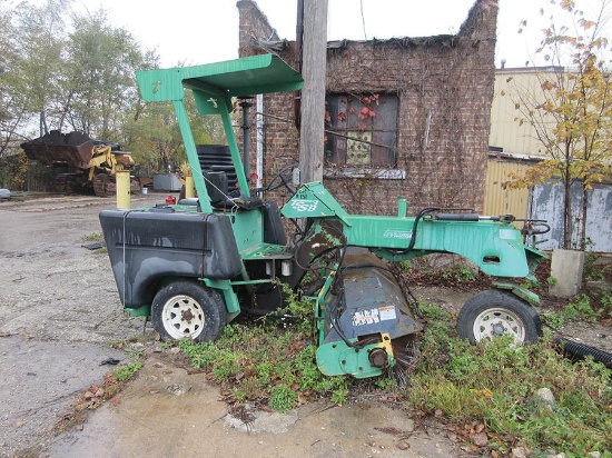 TERRAMITE TSS38 STREET SWEEPER, KUBOTA DIESEL ENGINE, 88'' BROOM, S/N 20TS0101