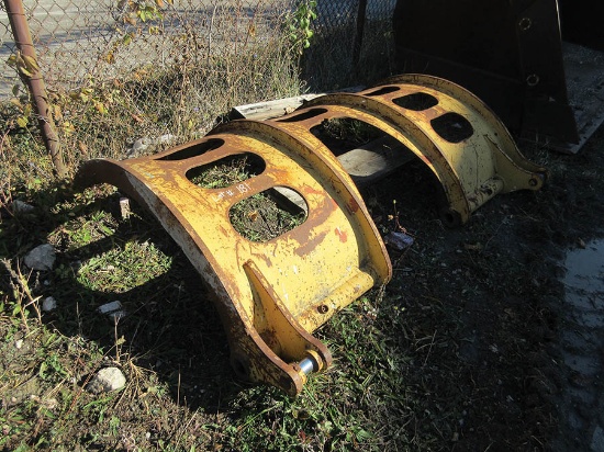 BUCKET GRAPPLE ATTACHMENT, 85'' W.