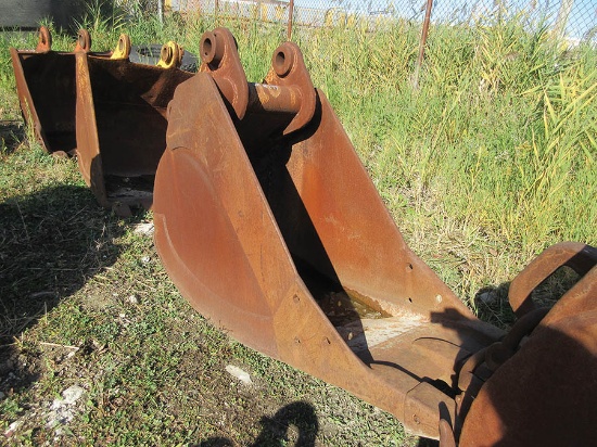 PC 300 BUCKET 30'' W.