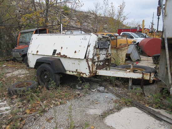 INGERSOLL RAND TRAILER MOUNTED AIR COMPRESSOR DEUTZ DIESEL ENGINE, 603 HRS.