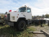 MACK DM600GK, VIN# 1M3B166K7VM001364, 10-SPEED TRANS., 142,642 MILES, DAY CAB TRI-AXLE DUMP TRUCK