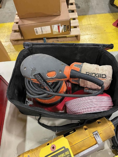 RIDGID 5'' DISC SANDER W/ CASE AND EXTRA DISKS