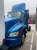 2013 KENWORTH T440 TRACTOR, SINGLE AXLE, DAY CAB, COMPRESSED NATURAL GAS (CNG), CUMMINS ISLG 320 CNG