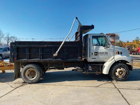 1999 STERLING S/A DUMP TRUCK, VIN 2FZHRJAA2XAB44904, 6-SPEED MANUAL TRANSMISSION, MUNCIE PTO W/OX