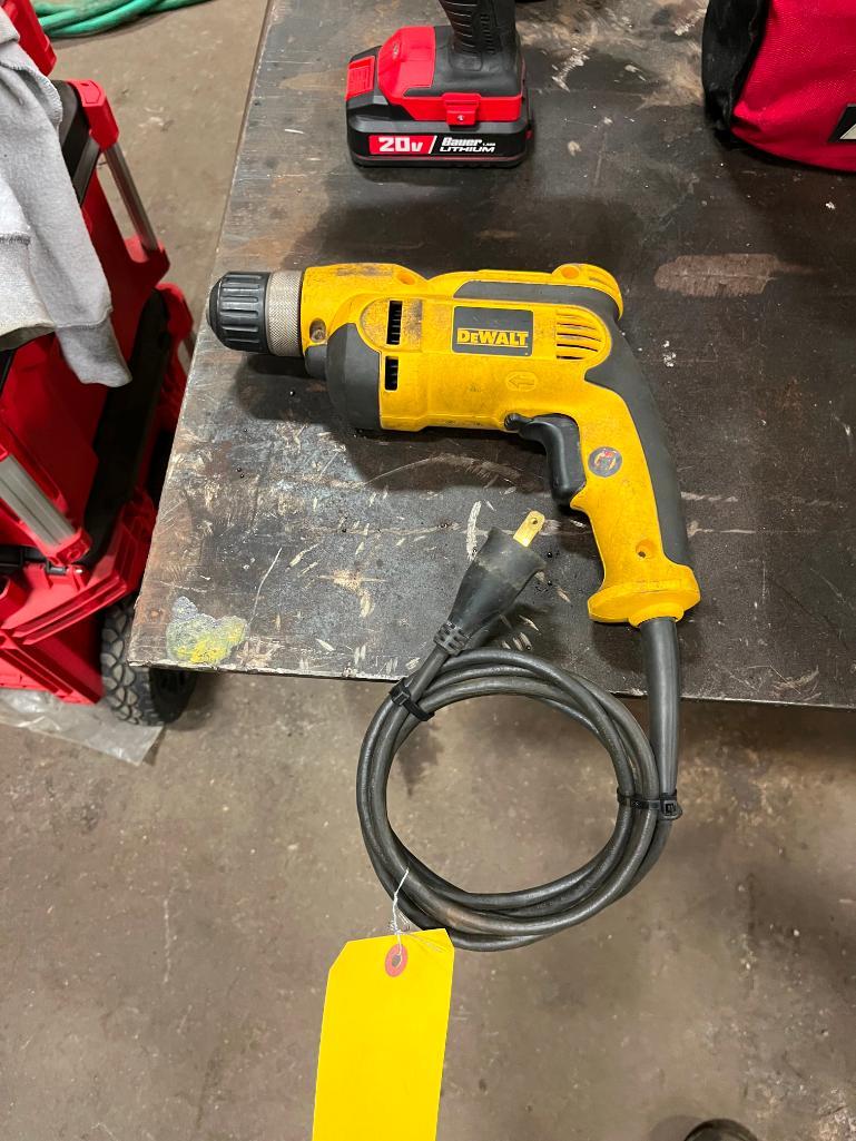 DEWALT 3 8 DRIVE CORDED VSR DRILL MODEL DWD110 Proxibid