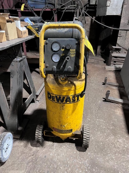 Dewalt 1.6 hp air compressor, 15 gal.