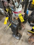 (2) Simplex 10-ton shore jacks