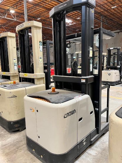 2012 Crown 3,000 Lb. Order Picker, 3500 Series, s/n 1A380759, 3,237 Hours