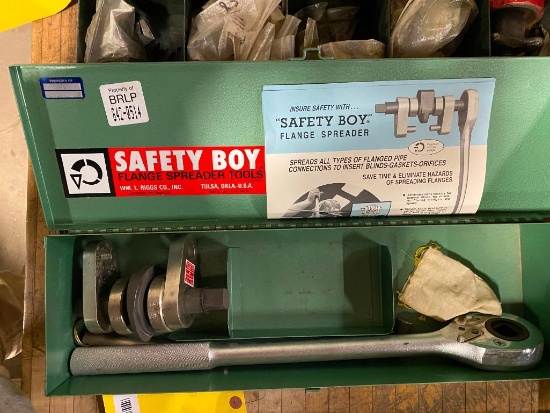 Safety Box Flange Spreader