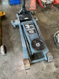 Pittsburgh 3-Ton HD Hydraulic Floor Jack