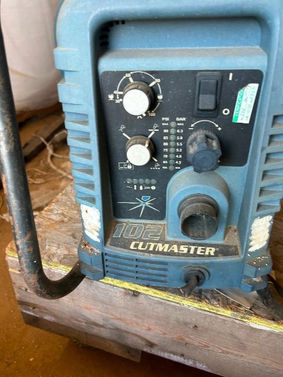 Thermal Dynamics 102 Cutmaster Plasma Cutter, 208/230/460 Volt, S/N US52264901