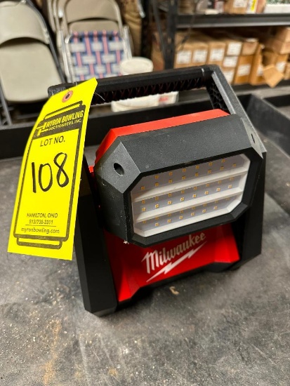 Milwaukee Rover Dual Power Flood Light, 18 V, No Charger, No Battery