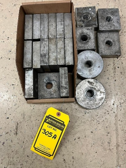 (21) Aluminum Feet for Screw Jack Posts in LOTS 300-305
