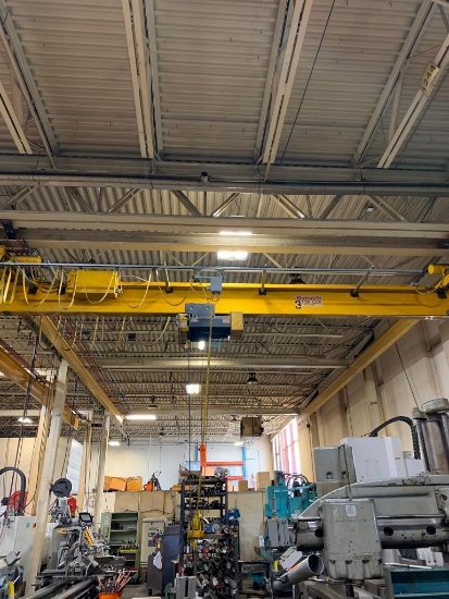 MetroLift Double Girder 5-Ton Freestanding Overhead Bridge Crane w/ 5-Ton Spacemaster II Cable