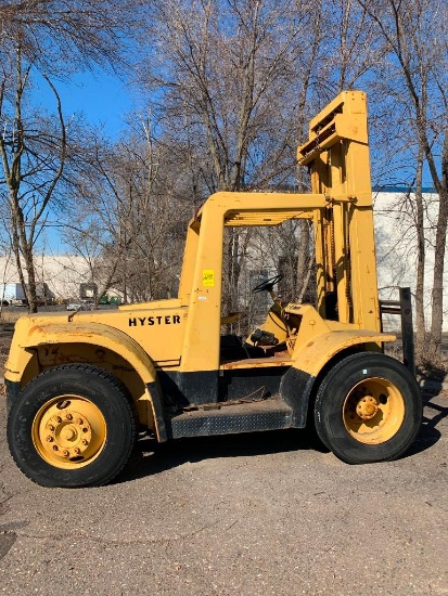 Hyster Forklift, Dual Front Tires, 2-Stage Mast (No Motor)