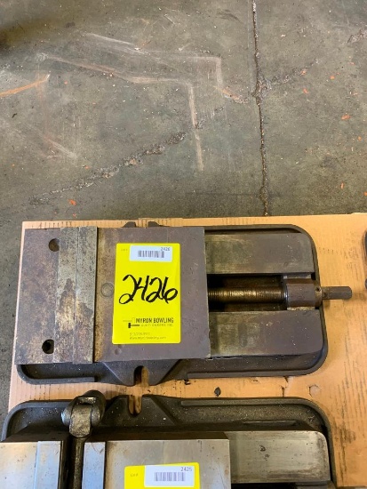 Kurt 8" Machine Vise