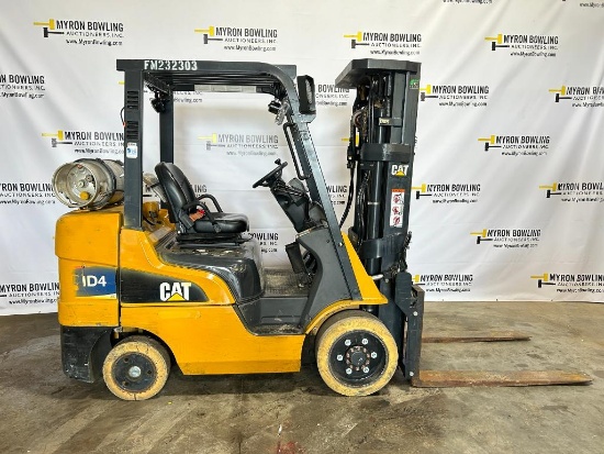 Caterpillar 6,000-LB. Capacity Forklift, Model 2C6000, S/N AT83F42194, LPG, Non-Marking Cushion