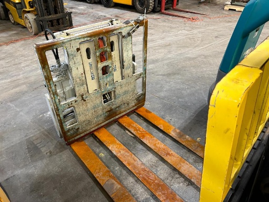 Cascade Push/Pull Forklift Attachment, Model 45E-PHS-683, 4,500-LB. Capacity, Slip Sheet & Pallet