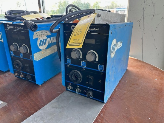 Miller XR-AlumaFeed Wire Feeder (Location: 2647 Morgan Ln., Hamilton, OH 45013) ($10 Loading fee