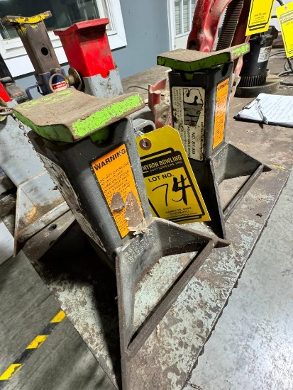 Pair of SMH Adjustable Jack Stands 15, 435 LB. Capacity, Model SY 400