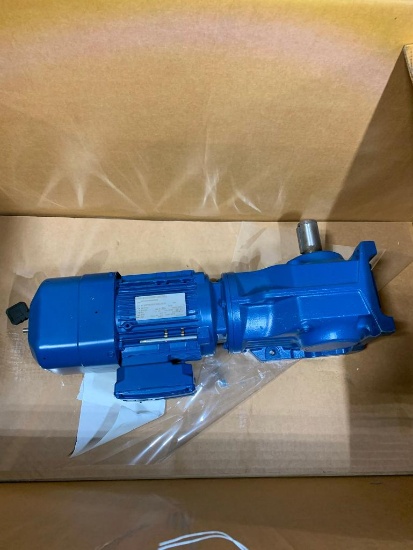 Sew-Eurodrive Gearmotor, 68.95:1 Ratio, 1.5-Hp, 330/575 V, 3-Phase, 1700 Rpm