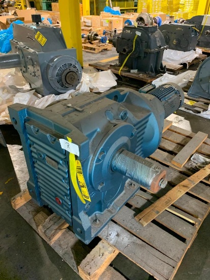 Sew-Eurodrive Gearmotor, 299.00:1 Ratio, 1740 RPM In, 5.8 RPM Out, 15-Hp, 330/575 V, 3-Phase