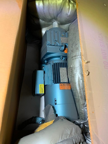 Sew-Eurodrive Gearmotor, 77.24:1 Ratio, 1.5-Hp, 330/575 V, 3-Phase, 1740 RPM