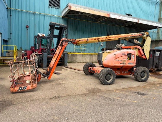 JLG 600AJ Boom Lift, S/N 0300074532, 60' Max. Platform Height, 39' Max. Horizontal Reach, 500-Lb.