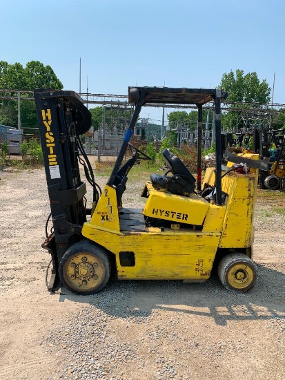 Hyster 8,000 Lb. Capacity LPG Forklift, Model S80XL, S/N D004D03251U (Parts Machine)