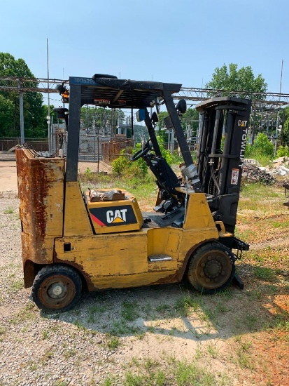 Caterpillar 8,000 Lb. Capacity LPG Forklift, Model GC40K, S/N AT87A10507 (Parts Machine)