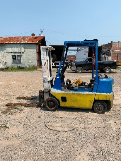 Hyster 5,000 Lb. Capacity LPG Forklift, Model S50XL, S/N C187V04001N (Parts Machine)