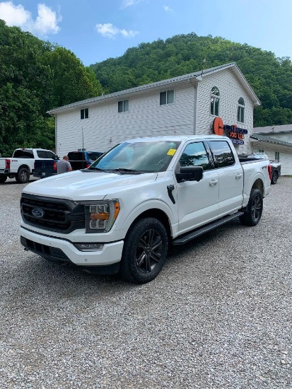 2022 Ford F-150 XLT Pick-Up Truck, 3.5 L Automatic Transmission, Weathertech Floor Mats, Crew Cab, 4