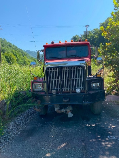 1997 International 5000 6 X 4 Water Truck, Cummins 6-Cylinder In-Line 450 A Engine, Tandem Axle,