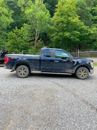 2021 Ford F-150 XLT Pick-Up Truck, 5.0 L V-8 Engine, Automatic Transmission, 4 X 4, Extended Cab,