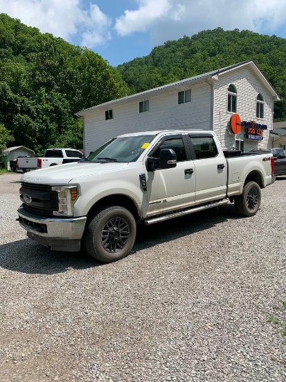 2019 Ford F-250 XL Pick-Up Truck, 6.7 L Power Stroke Turbo Diesel Engine, Automatic Transmission, 4
