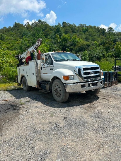 2005 Ford F750 4x2 Service Truck, 103,912 Miles, VIN 3FRXF75S35V154154, 7-Speed Manual Transmission,