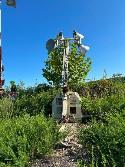 Genie TML-4000N Light Tower & Ingersoll Rand Light Source (LAUREL BRANCH LOCATION; Coordinates:
