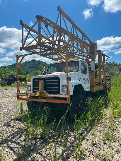 International S1800 Model 1854 4x4 1986, VIN 1HTLFUXW7HHA22858, Inline 6 Engine, Diesel, Auto