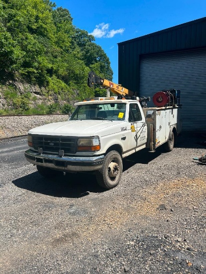 1997 Ford F450 Super Duty Service Truck, IMT 3816 Crane, Ingersoll Rand Air Compressor, Miller Blue