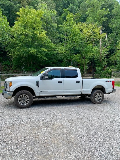 2017 Ford F-250 XLT Pick-Up Truck, 6.7 L Power Stroke Turbo Diesel, Automatic Transmission, 4 X 4,