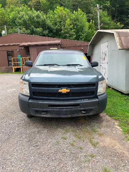 2013 Chevrolet Silverado 1500 Pick-Up Truck, Automatic Transmission, 4 X 4, Standard Cab, VIN#