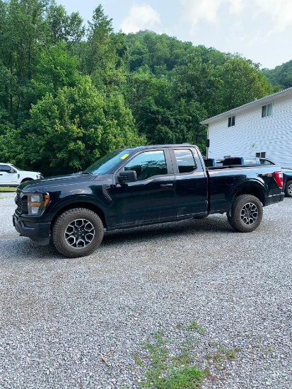 2023 Ford F-150 STX Pick-Up Truck, 2.7 L 6-Cylinder, Automatic Transmission, 4 X 4, Extended Cab,