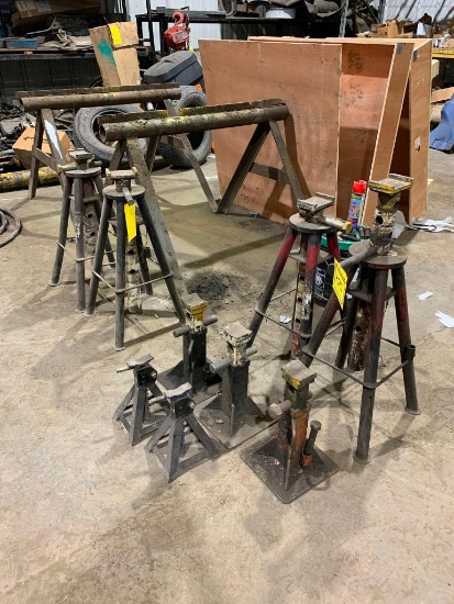 Assorted Jack Stands & Sawhorses (BIGGS OFFICE LOCATION - 23956 KY-194, Phyllis, KY 41554;