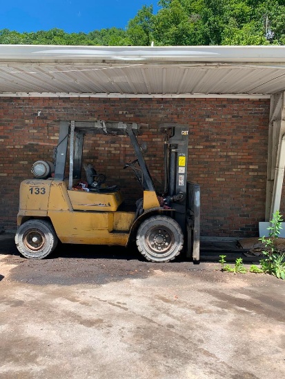 Caterpillar 8000 Lb. Capacity LPG Forklift, Model GP40KI, S/N AT29C00490, 3-Stage Mast, 170" Max