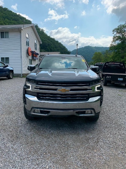 2022 Chevrolet Silverado 1500 Pick-Up Truck, Z-71 Package, 5.3 L V-8 Engine, Automatic Transmission,